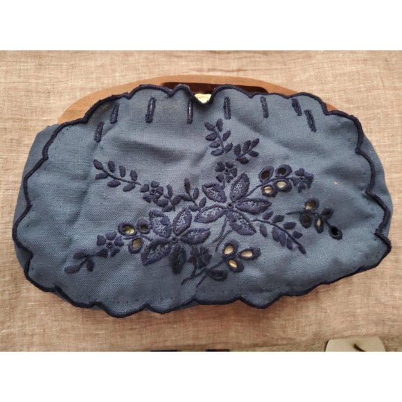 Vintage Boho Cottage Core Linen Floral Handmade Embroidered Top Handle Clutch - Picture 6 of 11